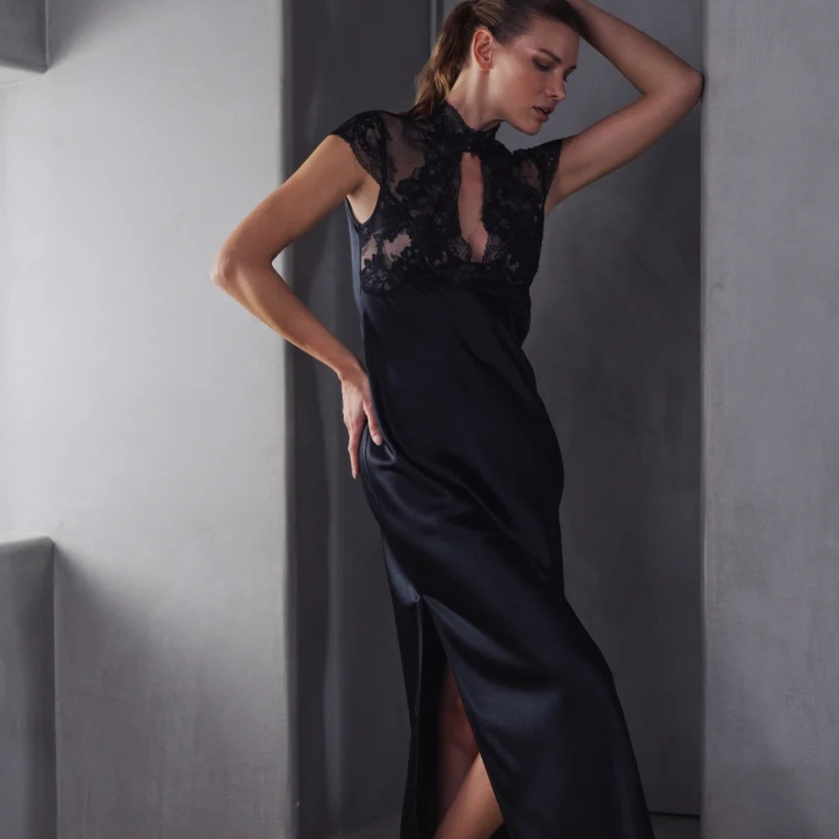 Bonnie Black Nightgown