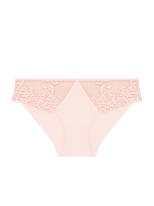 Saga Nude Brief