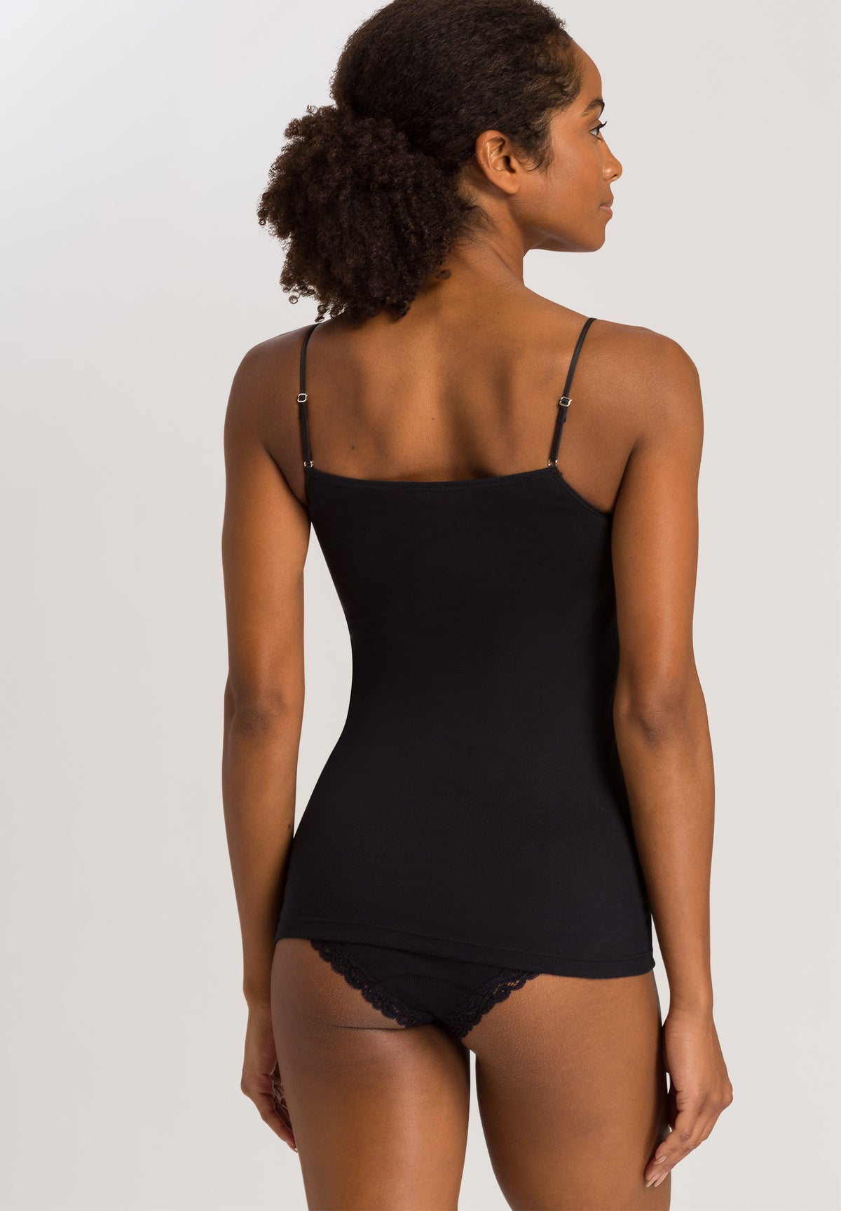 Moments Seamless Spaghetti Top Black