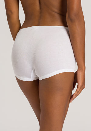 Cotton Seamless White Shortleg Pants