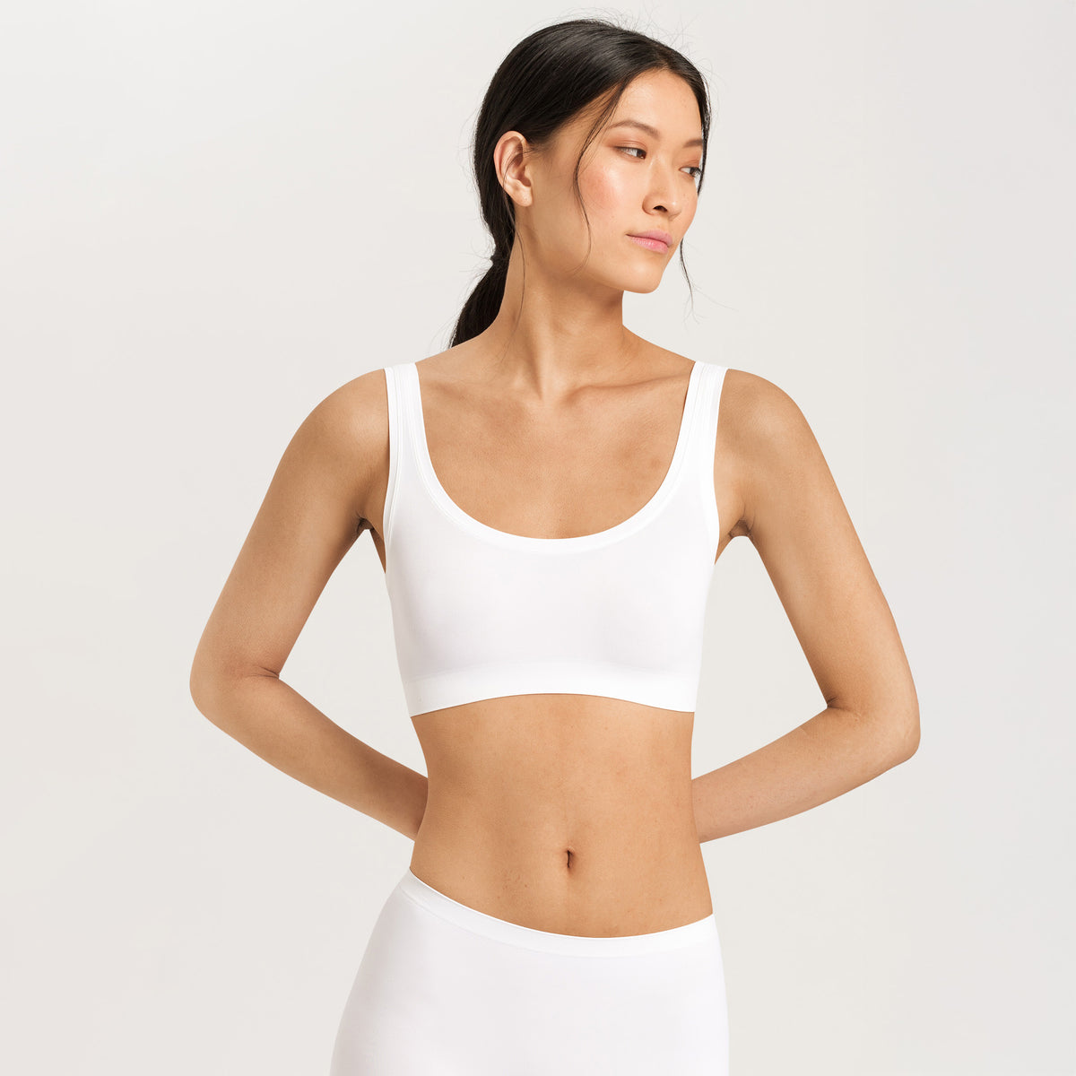 Touch Feeling White Crop Top