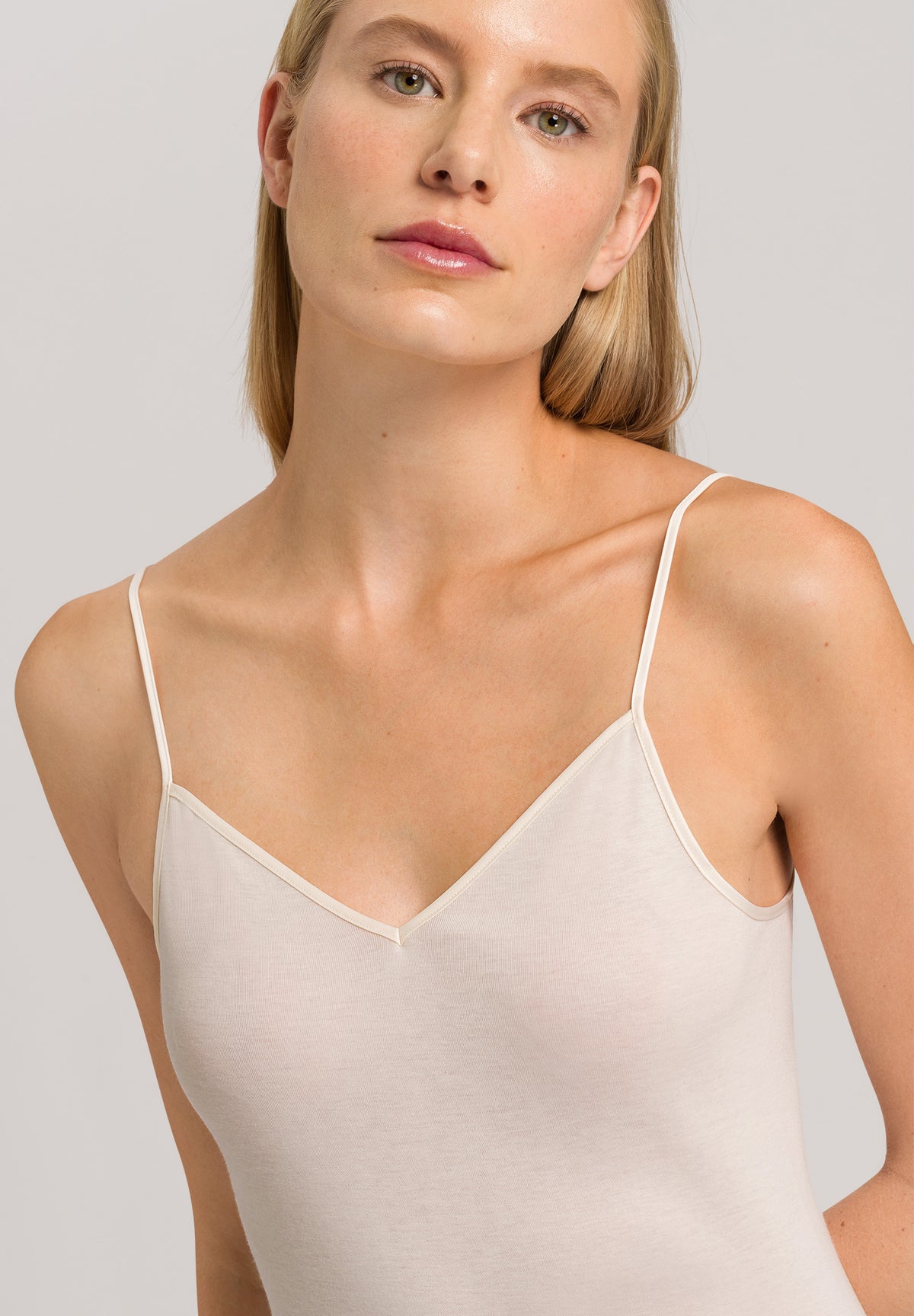 Hanro Celia Hanro | Cotton Seamless Spaghetti Top White | Juste Moi