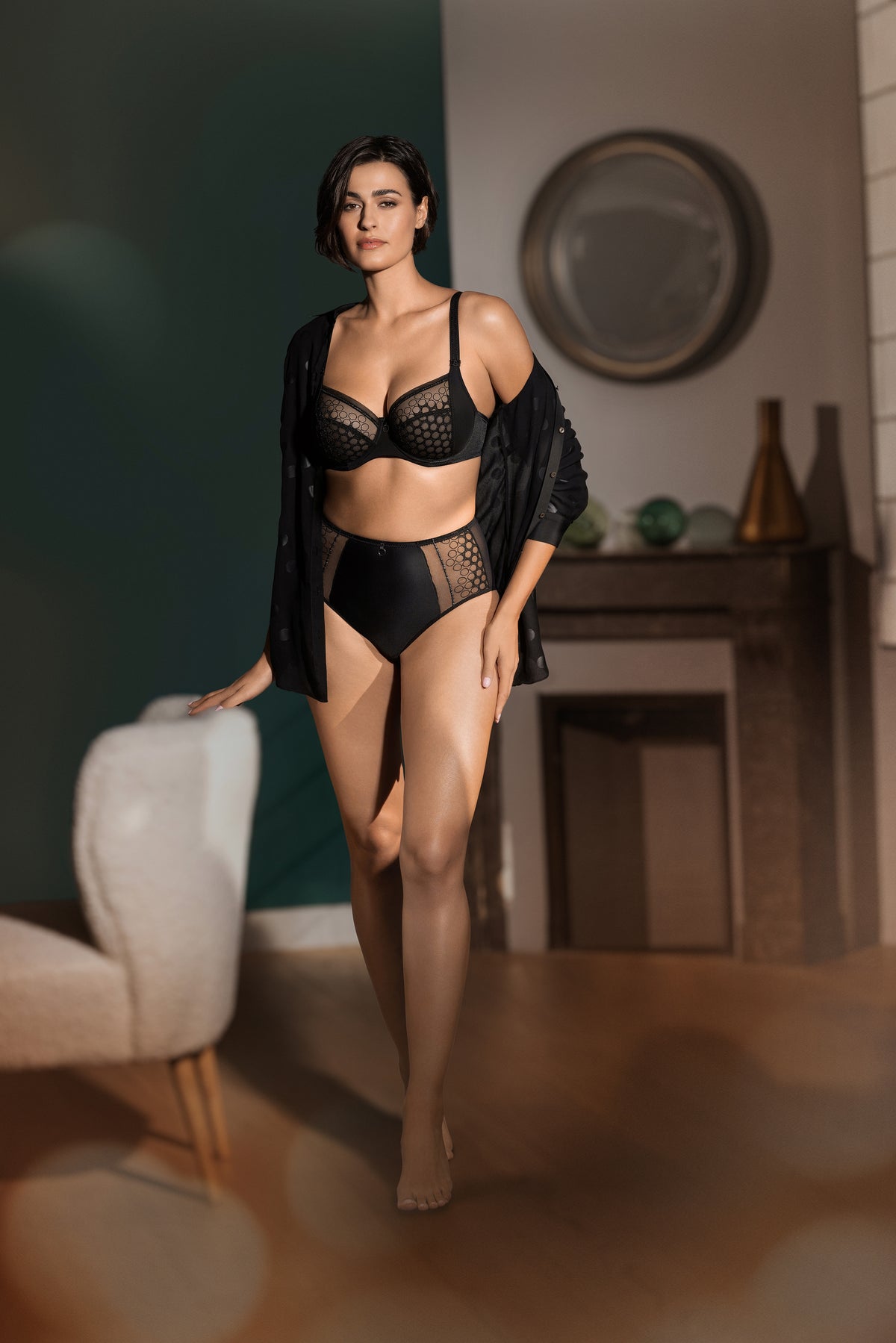 Infinity Black Low Necked Bra