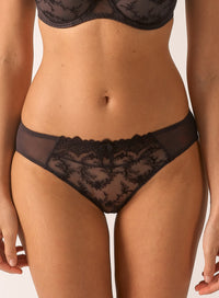Louise Ombre Brief