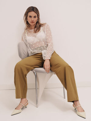 Avero Ivory Petal Top