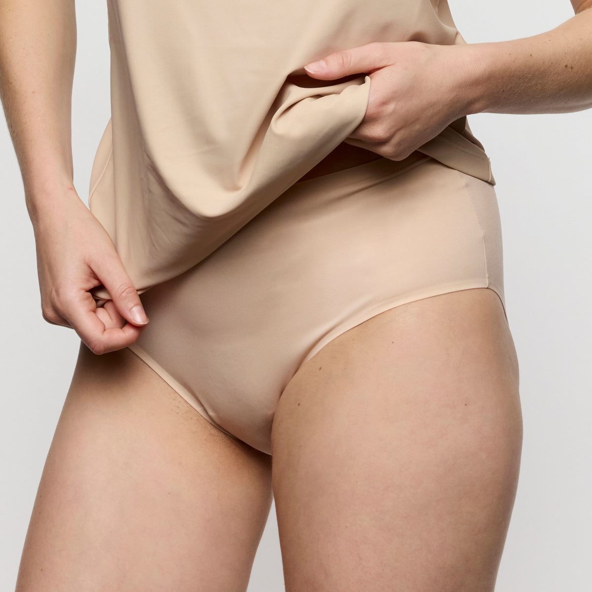 Soft Studio Caffe Latte Smoothing High Waist Brief