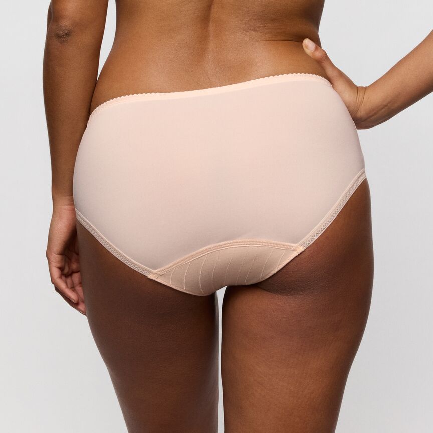 Deauville Venus Full Brief