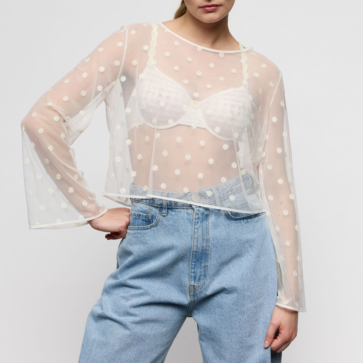 Avero Ivory Petal Top